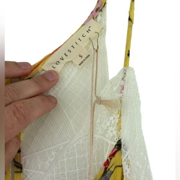 NWT Lovestitch Women's Floral Tiered Slip Maxi Dress Yellow/White Lace Back Sz S - Picture 4 of 9